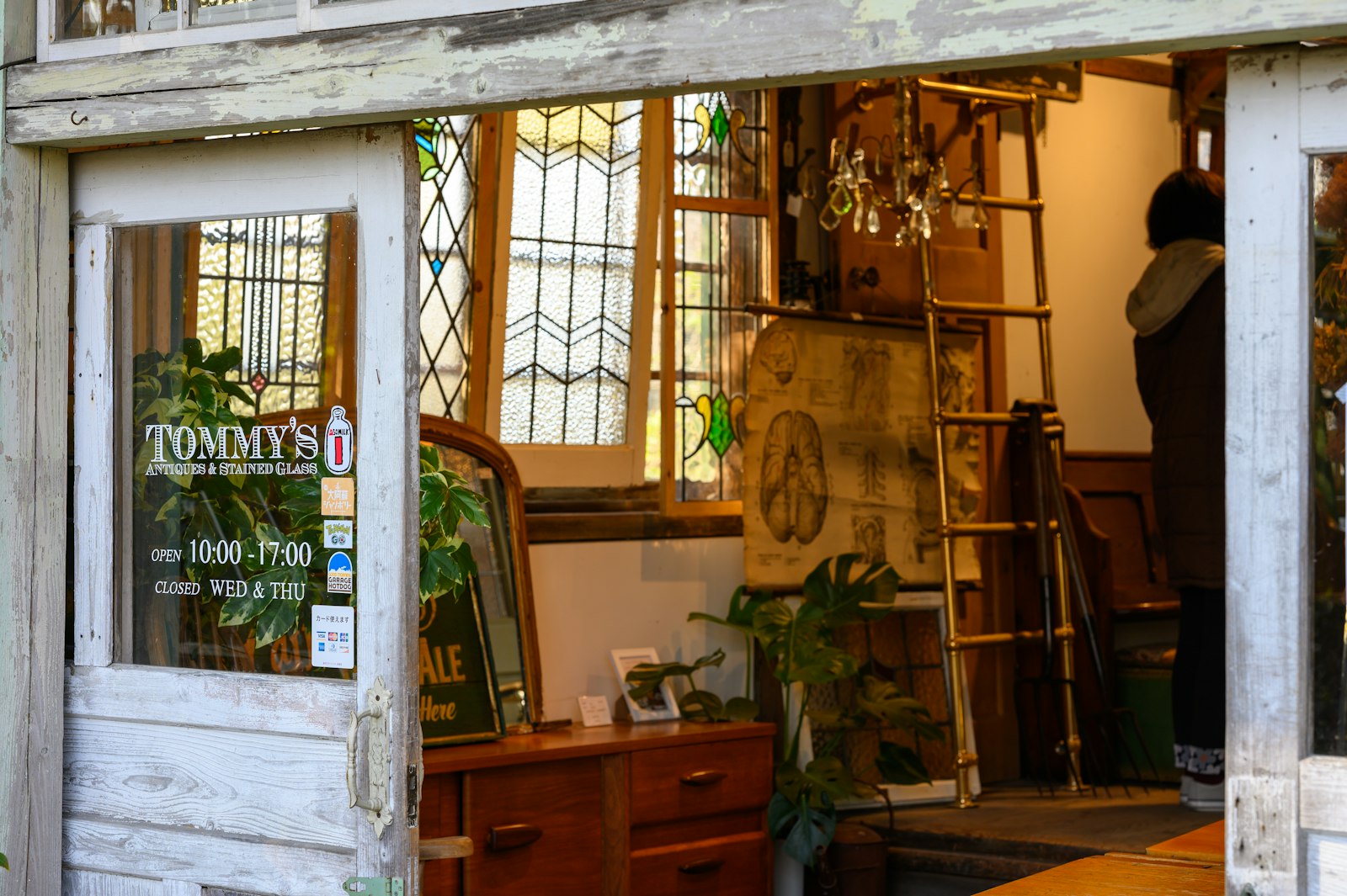 Restauración y Conservación de Antigüedades: Preservar el Pasado para el Futuro