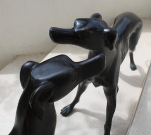 Pareja de galgos en bronce Art Déco