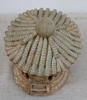 Maqueta de granero en cerámica Qingbai