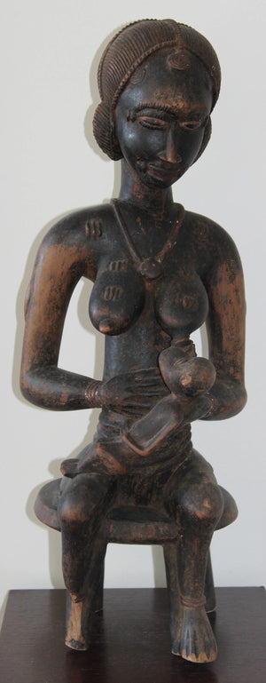 Maternidad sedente baulé