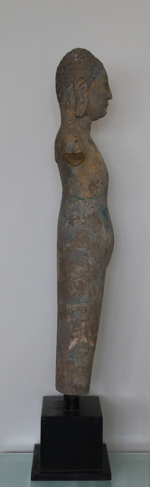 Buda Shakyamuni en piedra policromada, Dinastía Tang