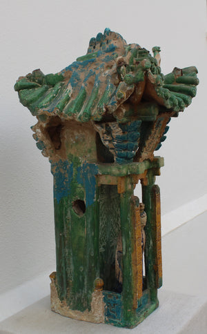 Pabellón funerario de cerámica vidriada 'Faua Sancai'