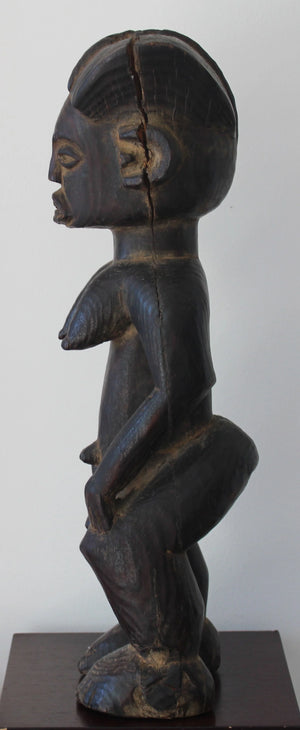 Figura Femenina Fang Mabea. Eyema Byeri