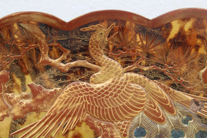 Bandeja de carey con decoración de pavo real