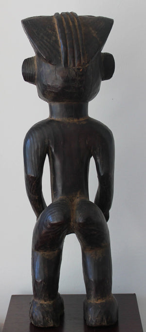 Figura Femenina Fang Mabea. Eyema Byeri