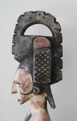 Reina Madre Igbo. Sociedad Mmwo