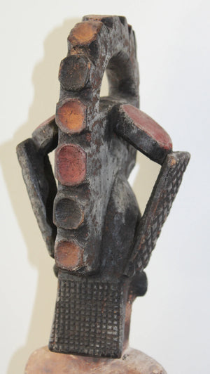 Reina Madre Igbo. Sociedad Mmwo