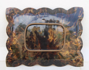 Bandeja de carey con decoración de pavo real