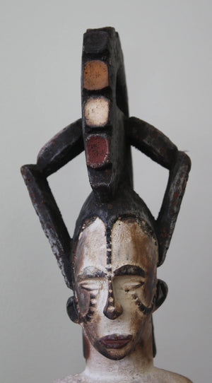 Reina Madre Igbo. Sociedad Mmwo