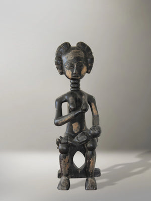 Maternidad Akan Agni