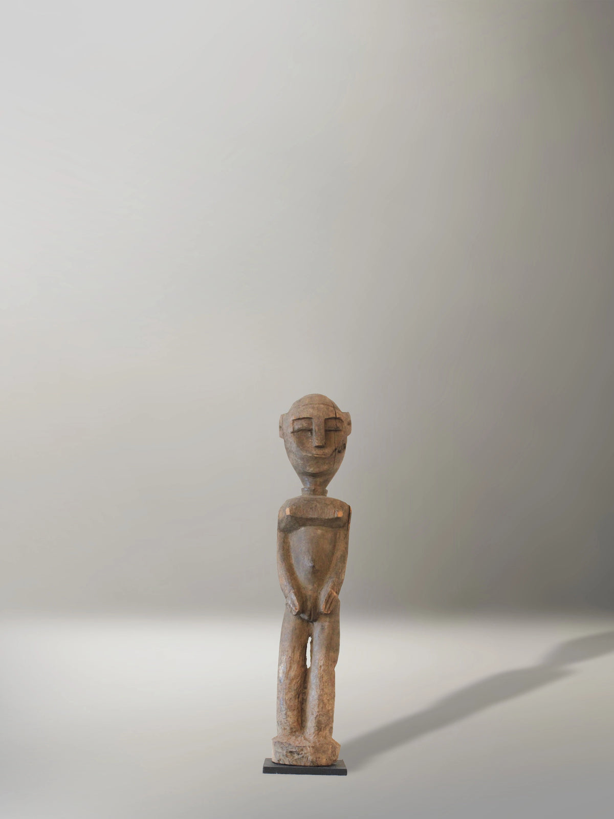 Figura Femenina Lobi Bateba