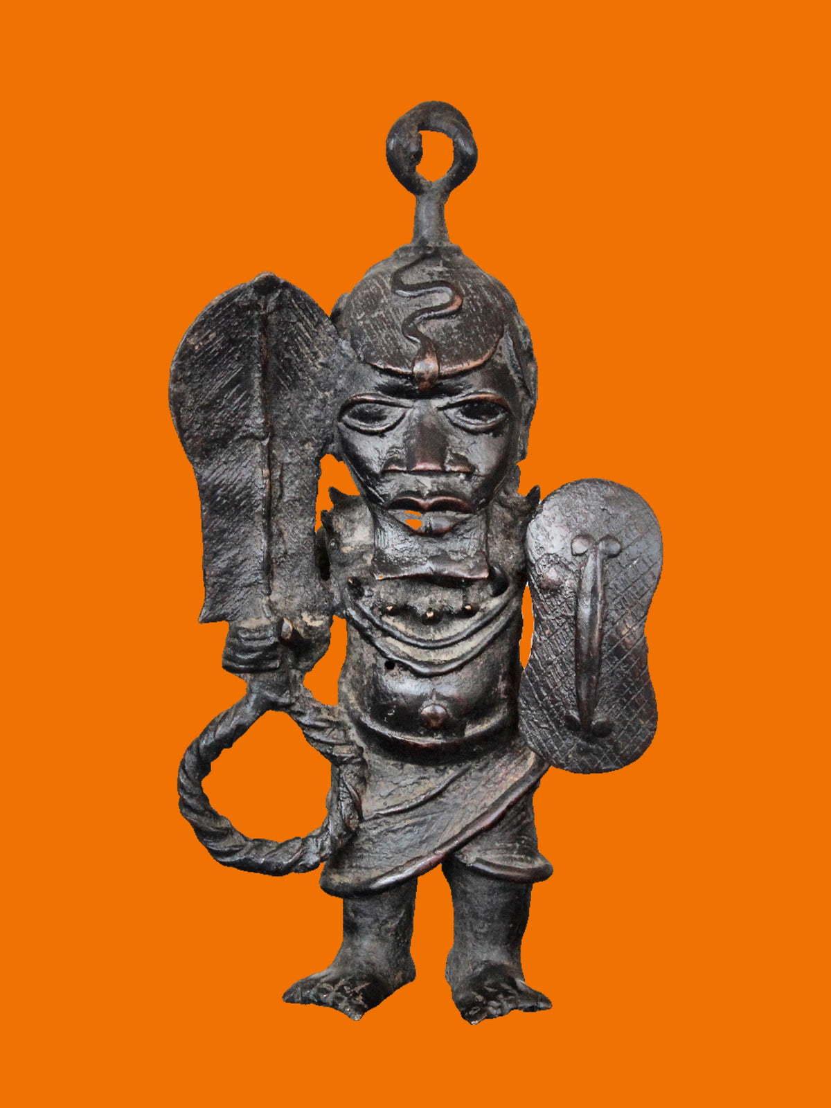 Escultura en bronce guerrero Benín