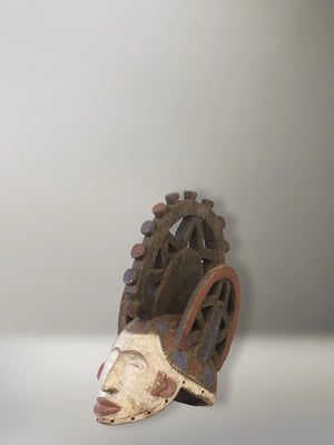 Máscara casco Agbogho mmwo