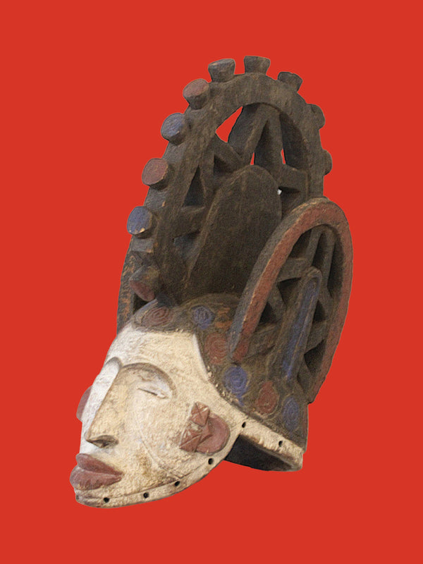 Máscara casco Agbogho mmwo