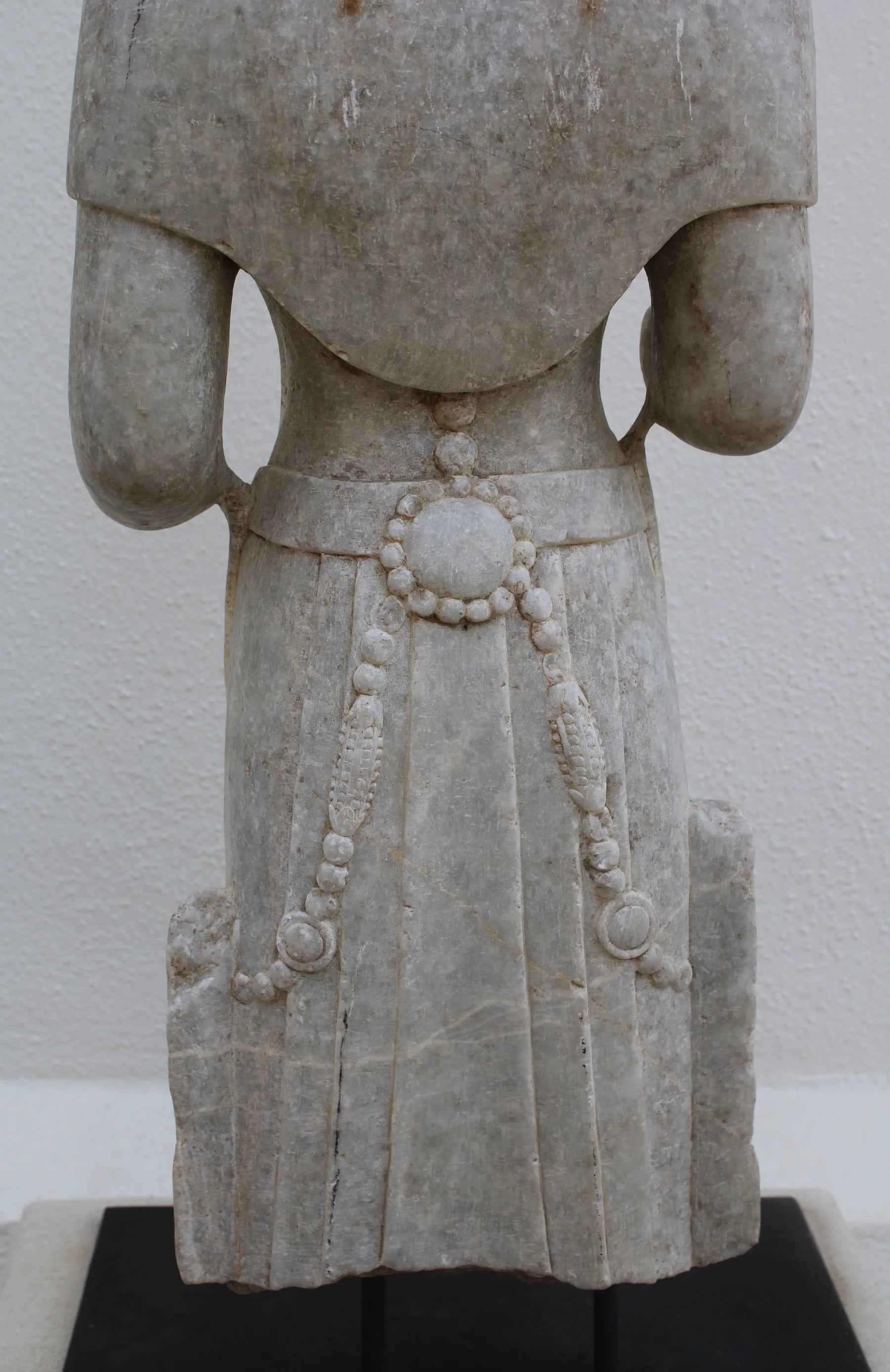 Escultura de Bodhisattva en Mármol