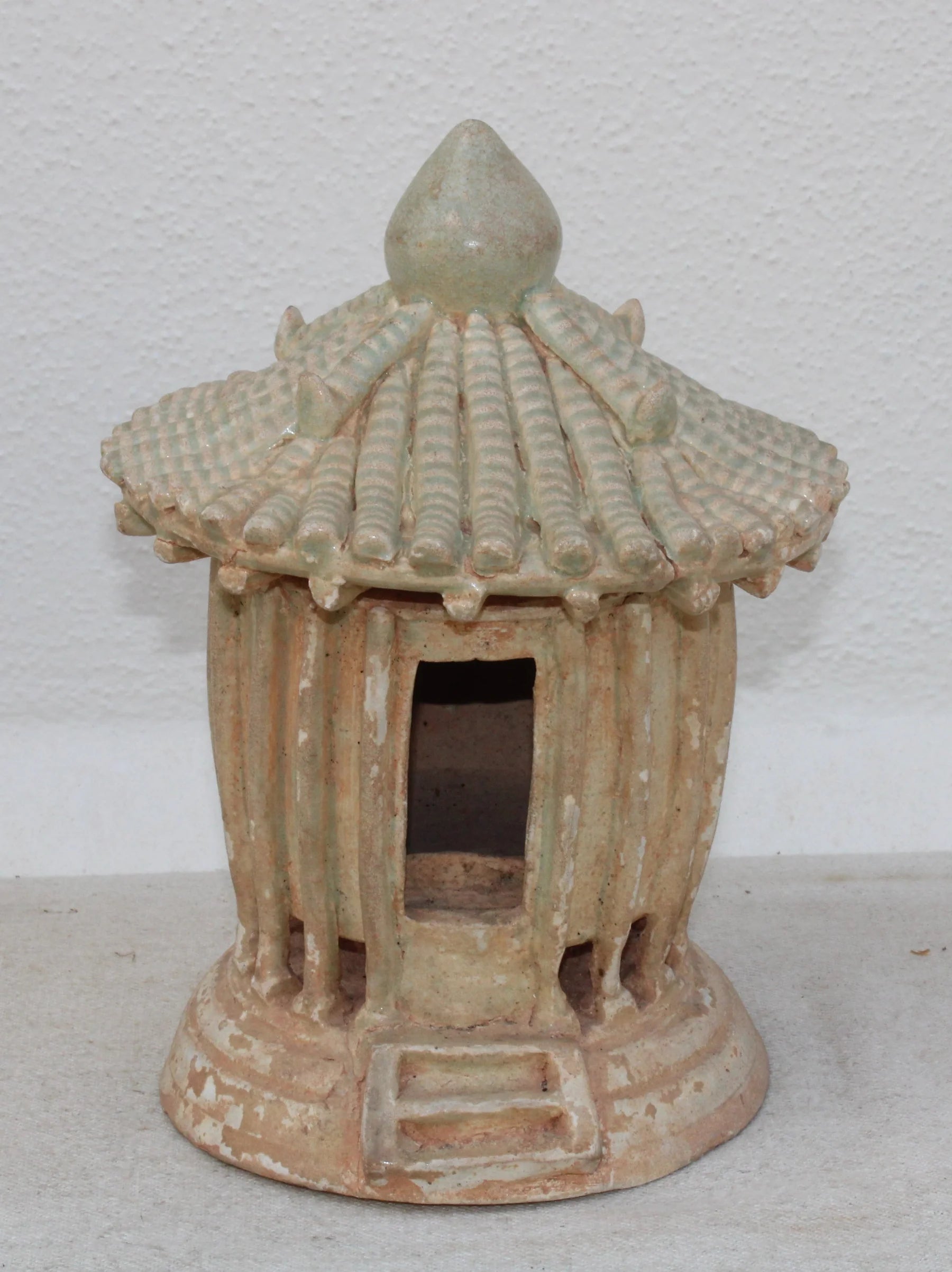 Maqueta de Granero de Cerámica Qingbai
